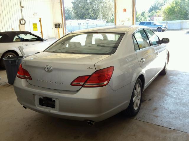 4T1BK36BX5U057461 - 2005 TOYOTA AVALON XL SILVER photo 4