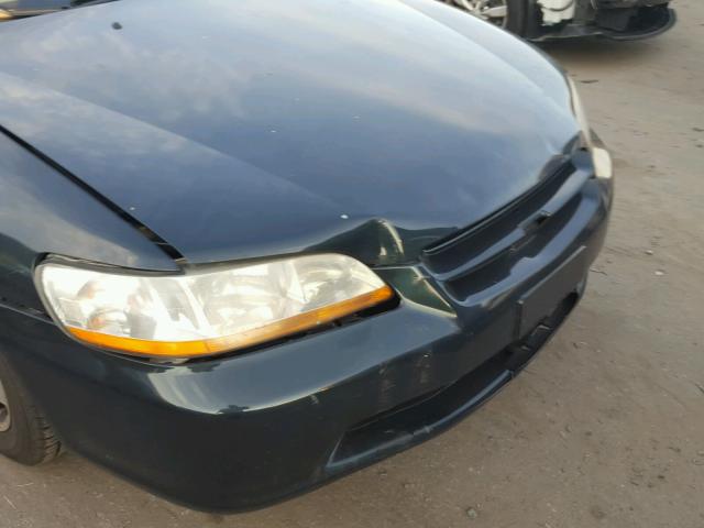 1HGCG5654WA072607 - 1998 HONDA ACCORD EX GREEN photo 9