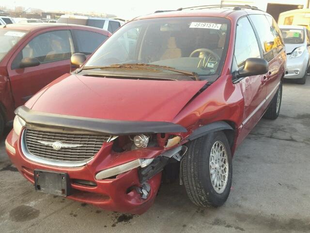 1C4GT54L2WB638366 - 1998 CHRYSLER TOWN & COU RED photo 2