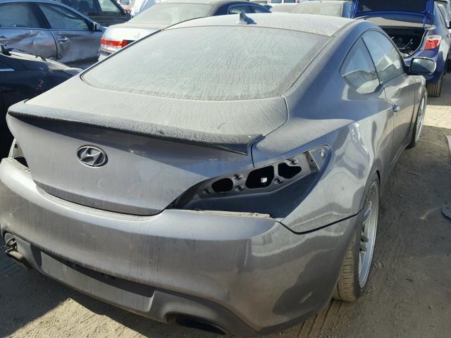 KMHHT6KD4AU014793 - 2010 HYUNDAI GENESIS CO GRAY photo 4