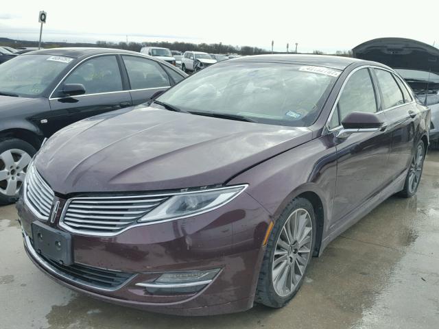 3LN6L2J97DR813928 - 2013 LINCOLN MKZ MAROON photo 2