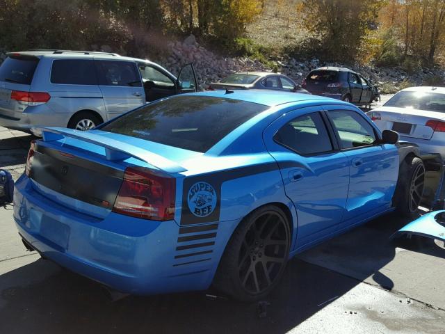 2B3KA73W58H171396 - 2008 DODGE CHARGER SR BLUE photo 4