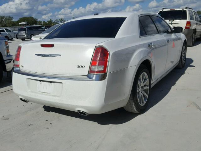 2C3CCACG3CH223298 - 2012 CHRYSLER 300 LIMITE WHITE photo 4