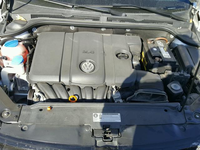 3VWDZ7AJ2BM120273 - 2011 VOLKSWAGEN JETTA SE 银色 照片 7