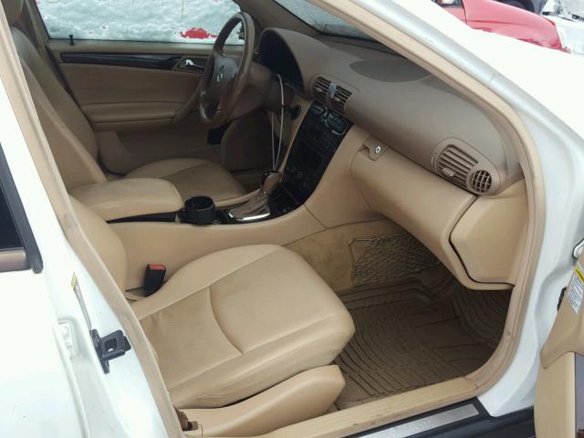 WDBRF61J43F364079 - 2003 MERCEDES-BENZ C 240 WHITE photo 5