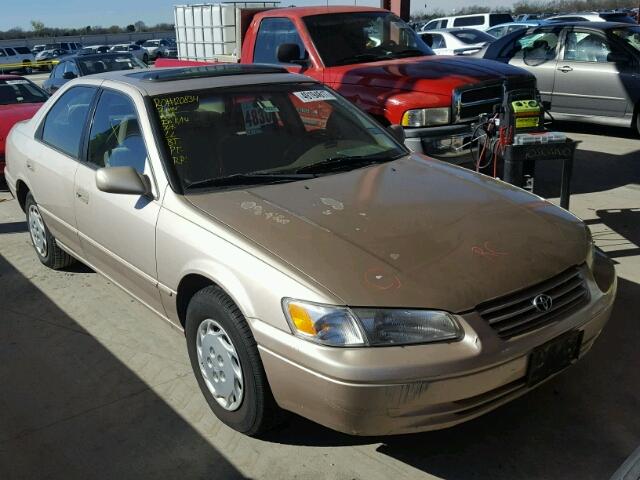 4T1BG22K8WU349791 - 1998 TOYOTA CAMRY CE BEIGE photo 1