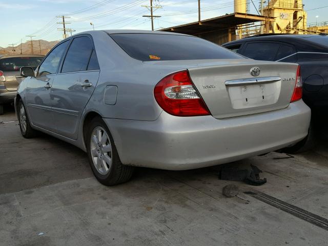 4T1BE30K02U584727 - 2002 TOYOTA CAMRY LE SILVER photo 3