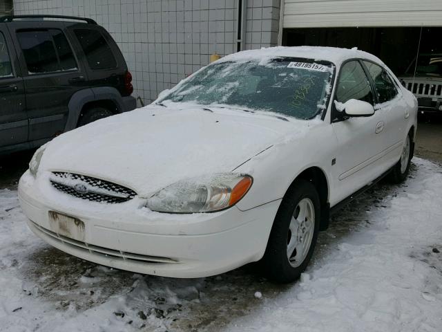 1FAFP55S72G151706 - 2002 FORD TAURUS SES WHITE photo 2