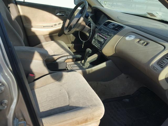 1HGCG56622A039320 - 2002 HONDA ACCORD EX GOLD photo 5