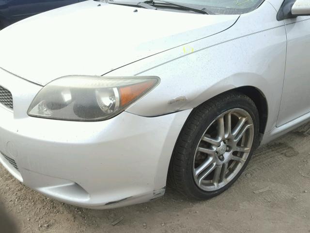 JTKDE167X70183648 - 2007 TOYOTA SCION TC SILVER photo 9