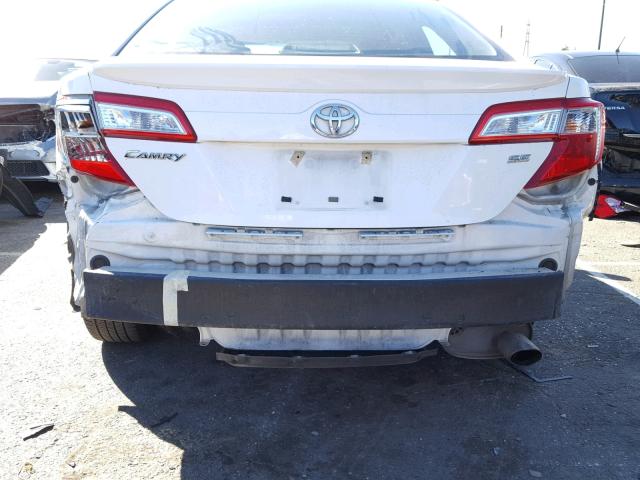 4T1BF1FK2CU561301 - 2012 TOYOTA CAMRY WHITE photo 9