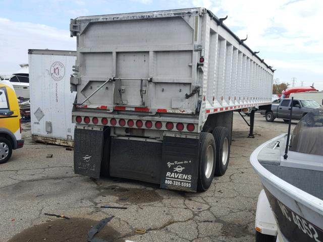 1R1D14025YJ100400 - 2000 RAVE TRAILER SILVER photo 4