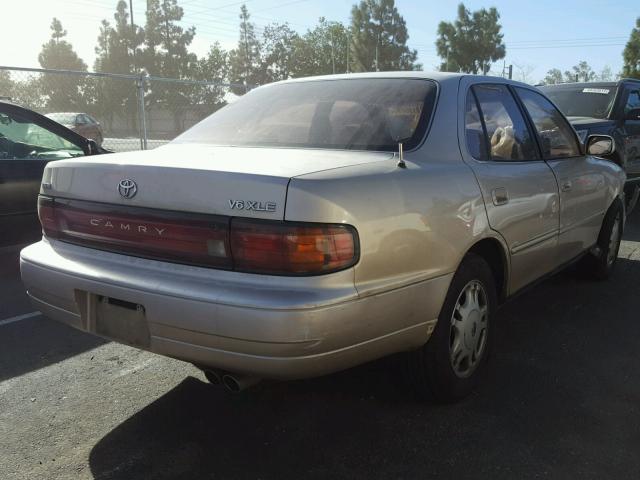 JT2GK13EXR0068267 - 1994 TOYOTA CAMRY XLE GOLD photo 4