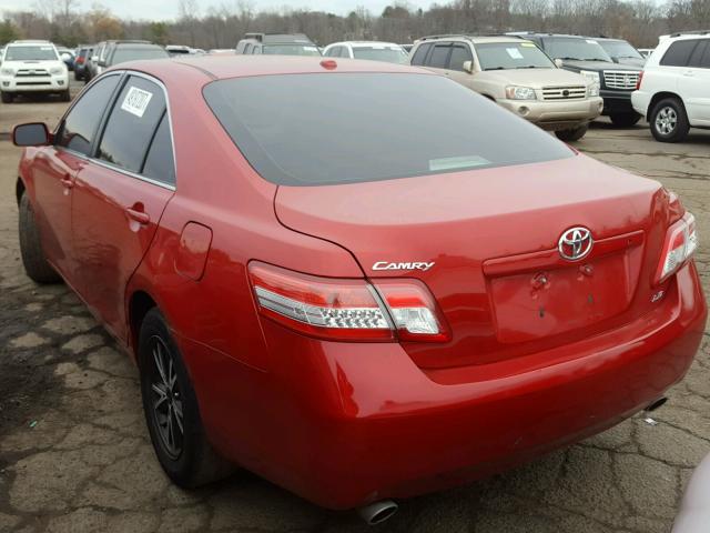 4T1BK3EK9BU117923 - 2011 TOYOTA CAMRY SE RED photo 3