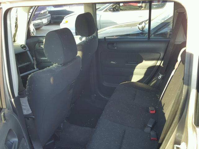 JTLKT324340149997 - 2004 TOYOTA SCION XB GRAY photo 6