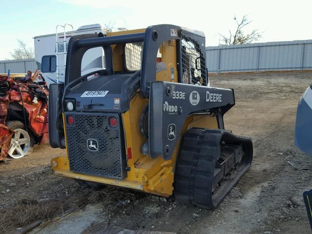 1T0333EKTFE285936 - 2015 JOHN DEERE 333E YELLOW photo 4