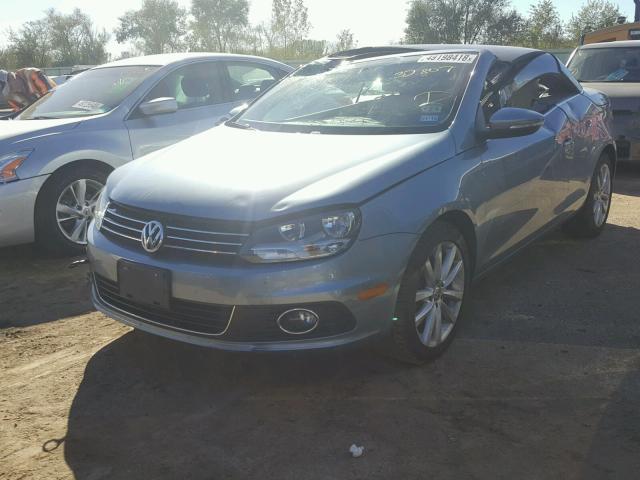 WVWBW7AH0CV015349 - 2012 VOLKSWAGEN EOS KOMFOR ლურჯი ფოტო 2