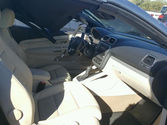 WVWBW7AH0CV015349 - 2012 VOLKSWAGEN EOS KOMFOR ლურჯი ფოტო 5