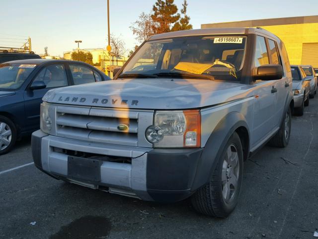 SALAD24466A401307 - 2006 LAND ROVER LR3 SE SILVER photo 2