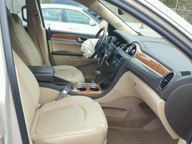 5GAKVBED3BJ348097 - 2011 BUICK ENCLAVE CX TAN photo 5