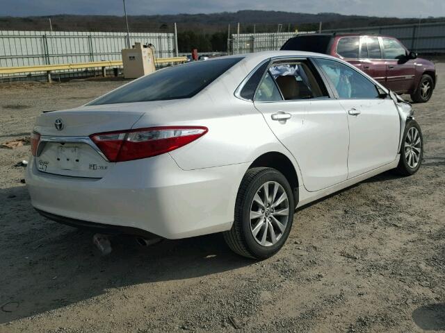 4T1BD1FK0GU197603 - 2016 TOYOTA CAMRY HYBR WHITE photo 4