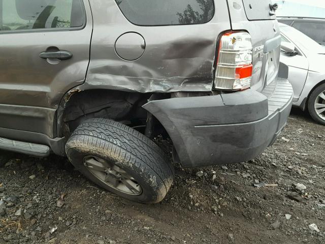 1FMYU93126KA28150 - 2006 FORD ESCAPE XLT CHARCOAL photo 9