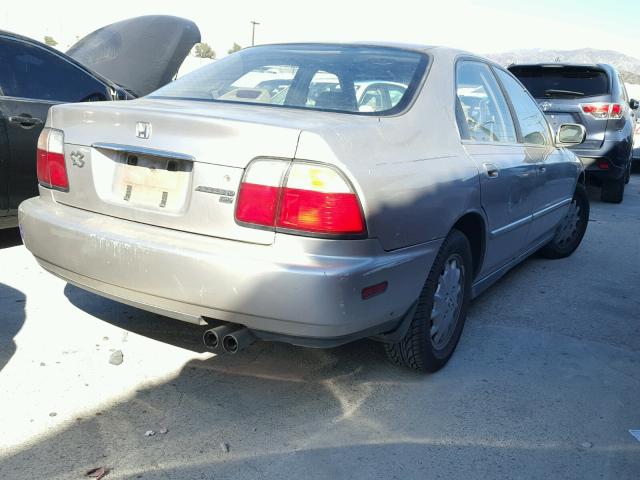 1HGCD5664TA077433 - 1996 HONDA ACCORD EX BEIGE photo 4