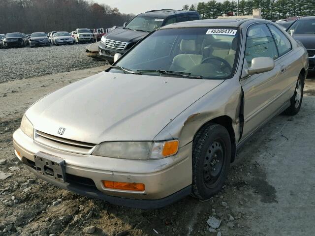 1HGCD7158SA023075 - 1995 HONDA ACCORD EX GOLD photo 2