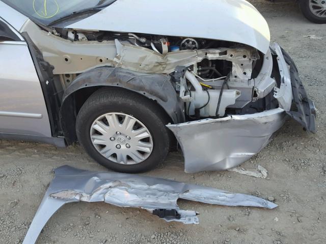 1HGCM56405L004999 - 2005 HONDA ACCORD LX SILVER photo 9