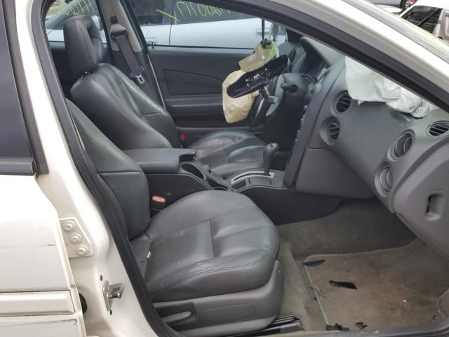 2G2WR544041298624 - 2004 PONTIAC GRAND PRIX WHITE photo 5