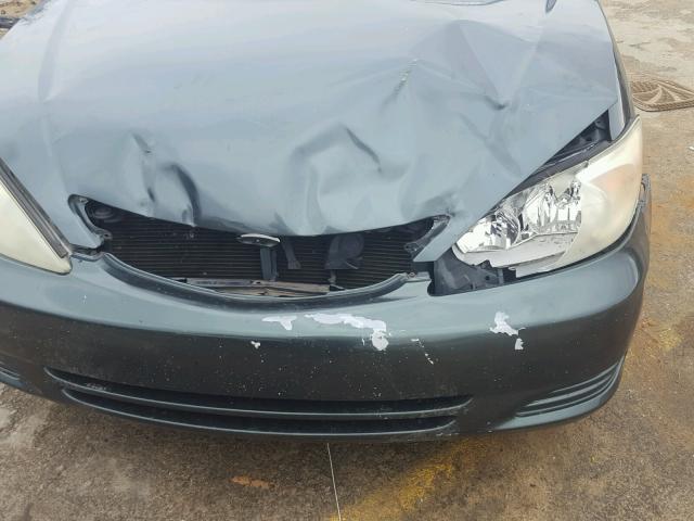 4T1BE32K73U745704 - 2003 TOYOTA CAMRY LE მწვანე ფოტო 9