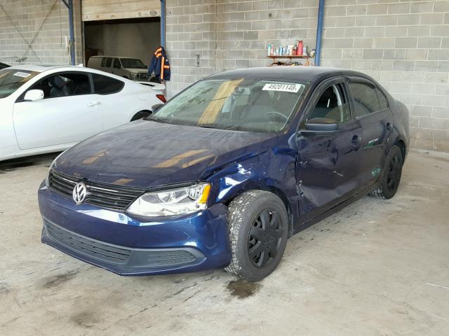 3VW2K7AJXCM356246 - 2012 VOLKSWAGEN JETTA BASE BLUE photo 2
