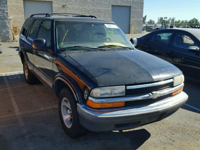 1GNCS13W8W2288660 - 1998 CHEVROLET BLAZER BLACK photo 1