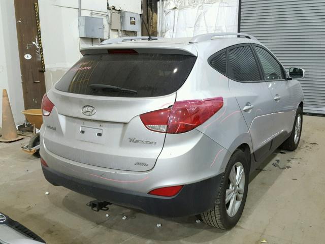 KM8JUCAC2DU624234 - 2013 HYUNDAI TUCSON GLS SILVER photo 4