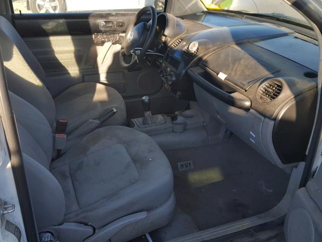 3VWCC21C2XM421733 - 1999 VOLKSWAGEN NEW BEETLE 白色 照片 5