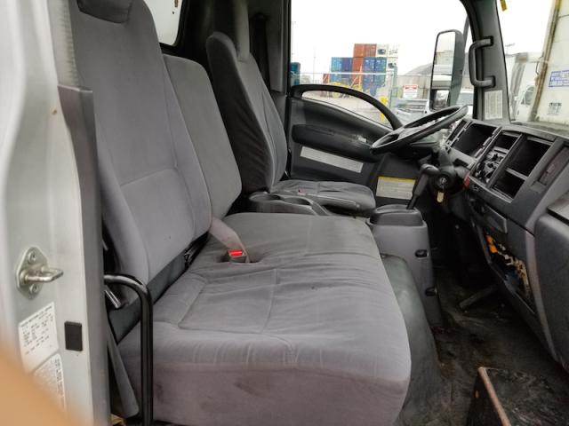 JALE5W16887301470 - 2008 ISUZU NQR 双色 照片 8