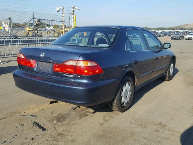 1HGCG6652YA137110 - 2000 HONDA ACCORD LX BLUE photo 4