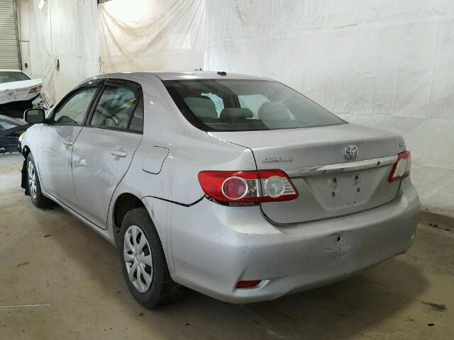 2T1BU4EE3BC678310 - 2011 TOYOTA COROLLA BA SILVER photo 3