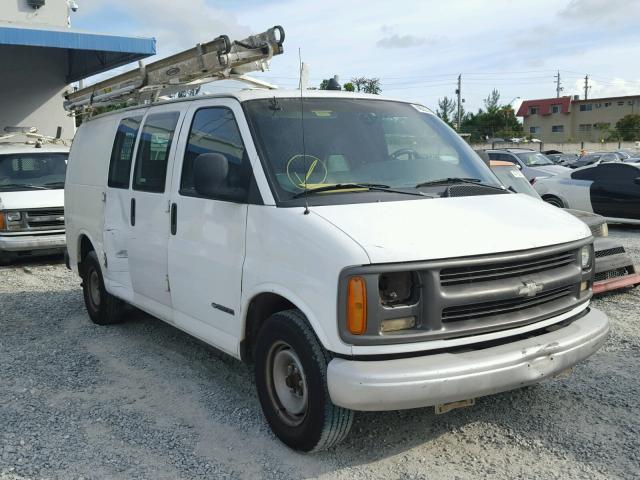 1GCFG25W8W1038528 - 1998 CHEVROLET EXPRESS G2 WHITE photo 1