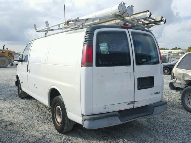 1GCFG25W8W1038528 - 1998 CHEVROLET EXPRESS G2 WHITE photo 3