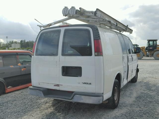 1GCFG25W8W1038528 - 1998 CHEVROLET EXPRESS G2 WHITE photo 4