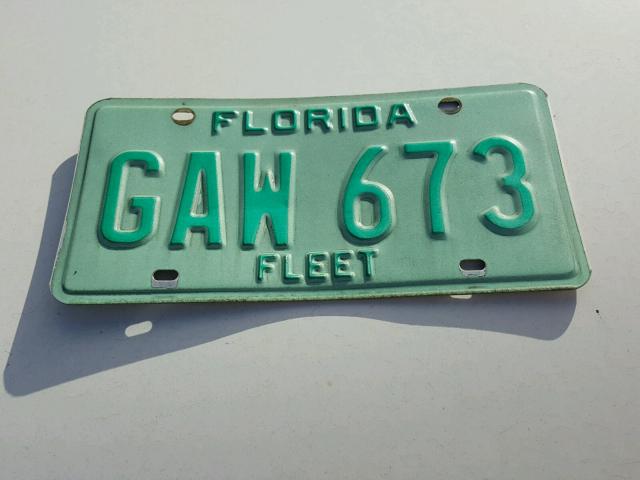 1GCFG25W8W1038528 - 1998 CHEVROLET EXPRESS G2 WHITE photo 9