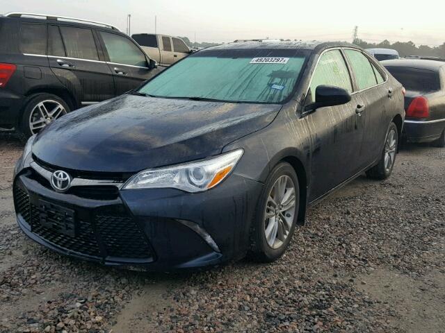 4T1BF1FK6FU904034 - 2015 TOYOTA CAMRY LE ლურჯი ფოტო 2