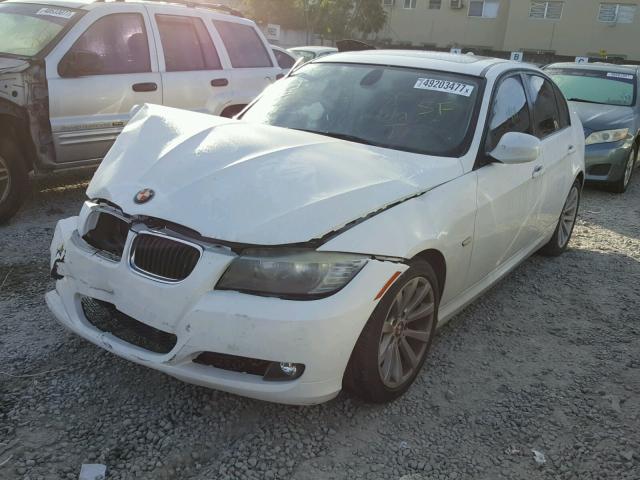 WBAPH7G55BNM56726 - 2011 BMW 328 I WHITE photo 2