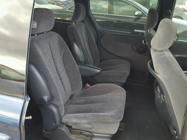 2C4GT54LX1R189092 - 2001 CHRYSLER TOWN & COU 蓝色 照片 6