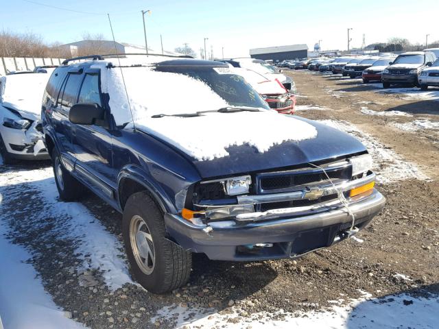 1GNDT13W0Y2377868 - 2000 CHEVROLET BLAZER BLUE photo 1