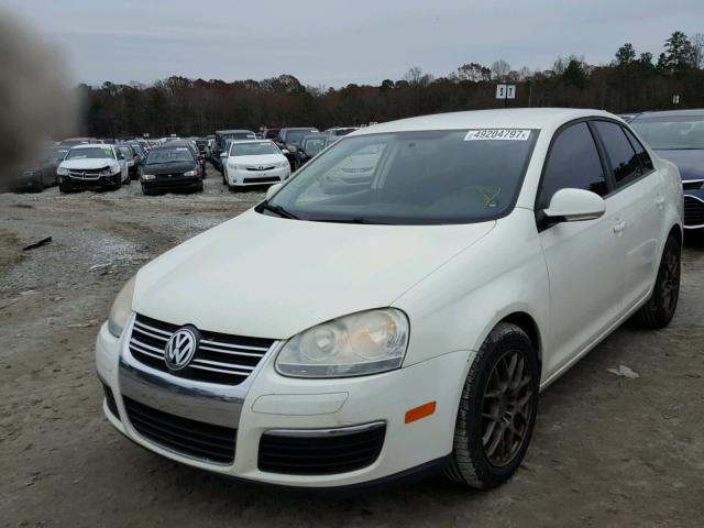 3VWJM71K18M180371 - 2008 VOLKSWAGEN JETTA S WHITE photo 2