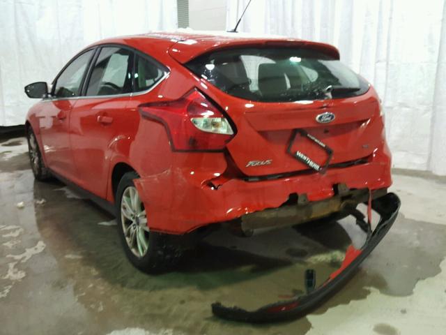 1FAHP3M29CL190756 - 2012 FORD FOCUS SEL RED photo 3