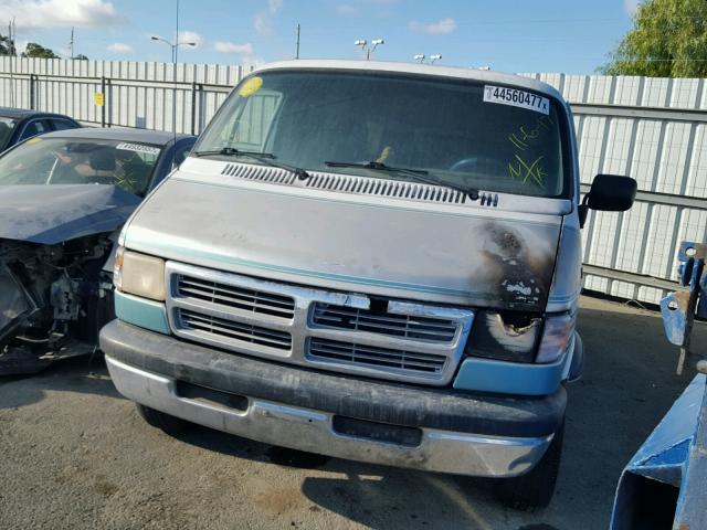 2B6HB21Y1SK516547 - 1995 DODGE RAM VAN B2 WHITE photo 2