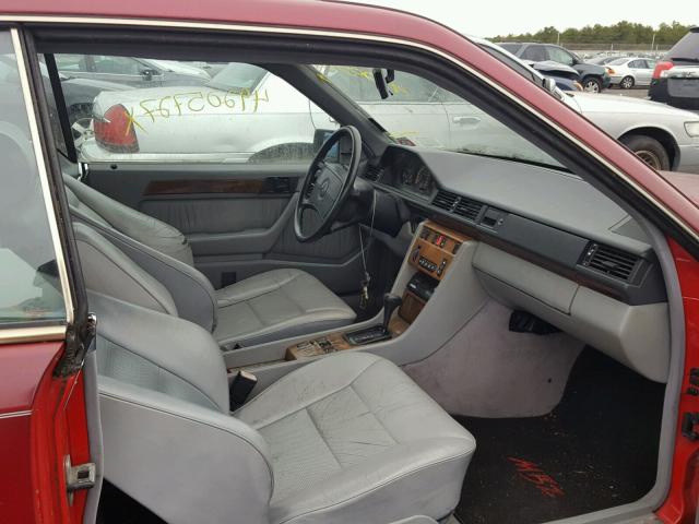 WDBEA51D4LB213672 - 1990 MERCEDES-BENZ 300 CE RED photo 5